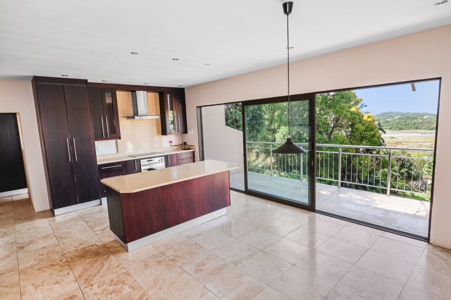 4 Bedroom Property for Sale in Beacon Bay Eastern Cape